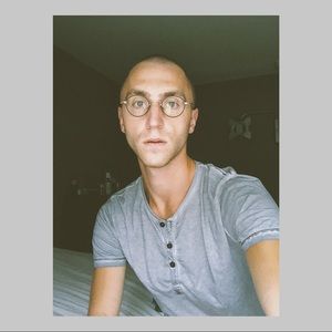 Meet your Posher, Dominik